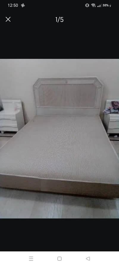 queen size bed imported