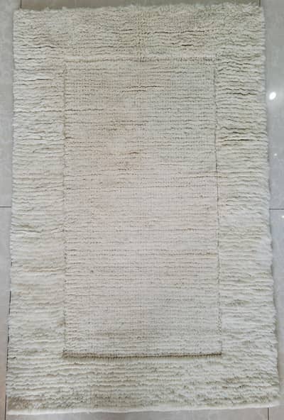 Moroccan Wool Rugs 2x3 Sq Ft size in Pure White Mat Size