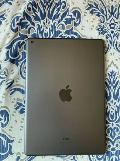 iPad 8 generation space grey 128gb WiFi model with box