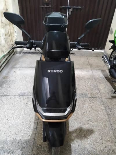 REVOO A12 Electric bike