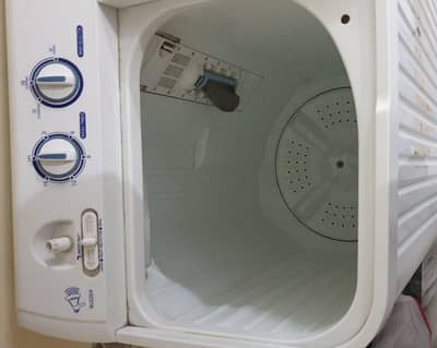 Haier washing machine Semi Automatic