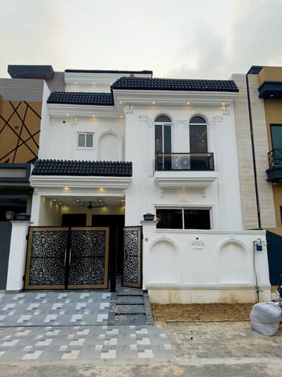 5 Marla Brand New Very Reasonable Price in Central Park Housing Scheme Lahore.