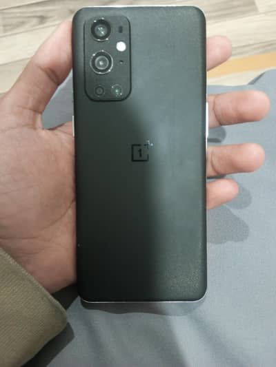 OnePlus 9 pro (Exchange Possible)