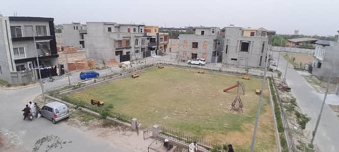 5 Marla Plot Available For Sale In Park View City Lahore