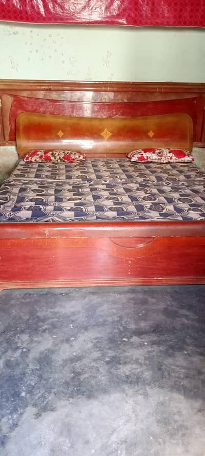 urjent seel bedroom set