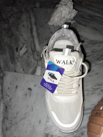 Size_ 37      Walk Original China