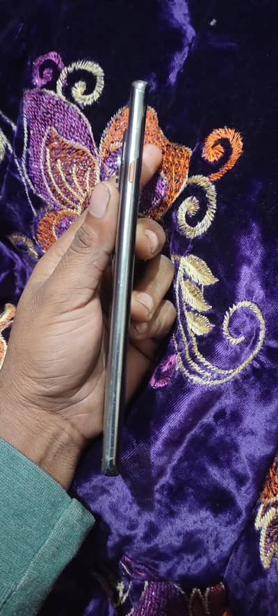 Tecno common 40 pro 8+8 256 condition 10.9 he