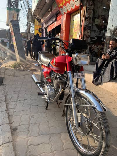 125 2011 model phone number 03141369353