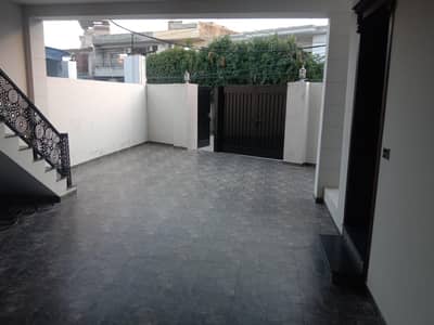 10 Marla Modern House Is Up For Sale