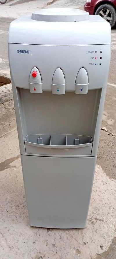 ORIENT water dispenser