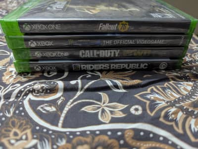 XBOX ONE Set of 4 Original Games