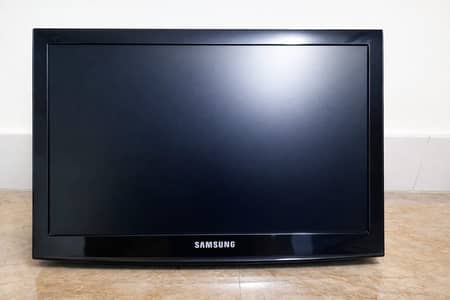 Samsung (Led) 18 inches
