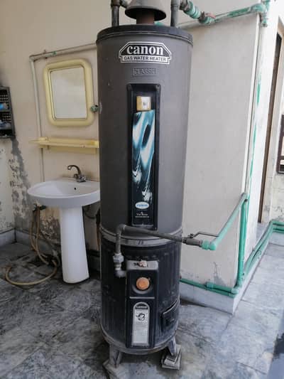 Canon gas water geyser