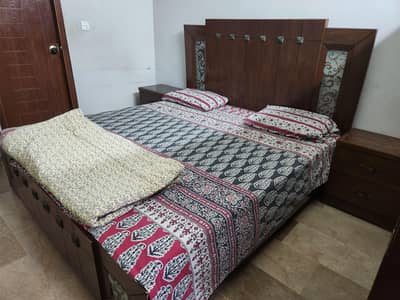 King Bed & dressing table Only