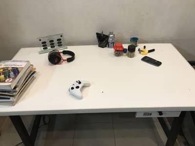 Study / Workstation / computer table for sale