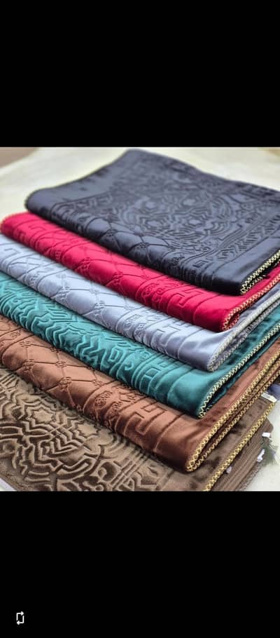 Premium Velvet jaynamaz  PKR 2,750.00 PKR 3,250.00