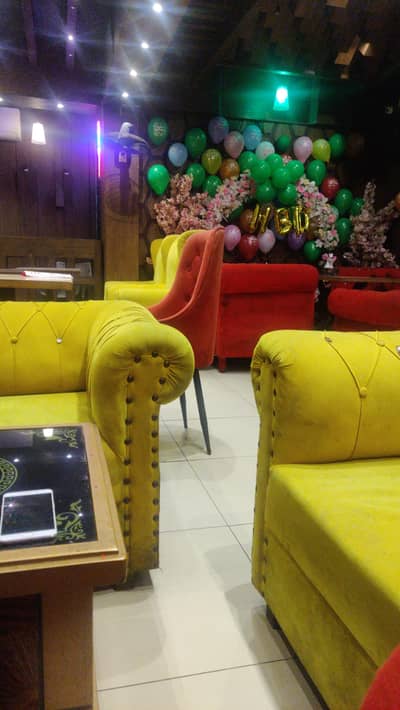 need a fast food  chef for our restaurant