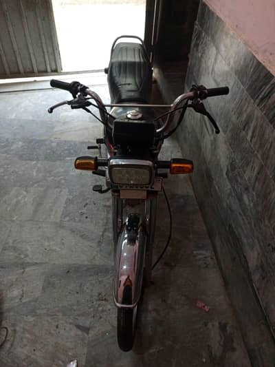 CD 70 2017 model best and smooth bike