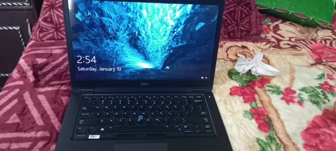 Dell i5 7th genration in very good condition