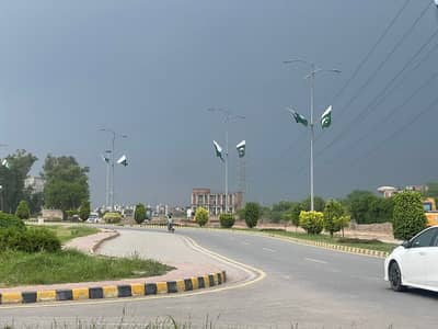 60ft Road 10 Marla Plot for Sale in C block Al Jalil Garden