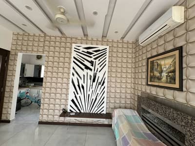 1 Kanal Upper Portion For Rent Like New Brand