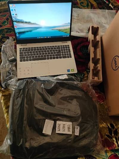 Dell laptop core i7 32 GB ram 16 inch display 1TB