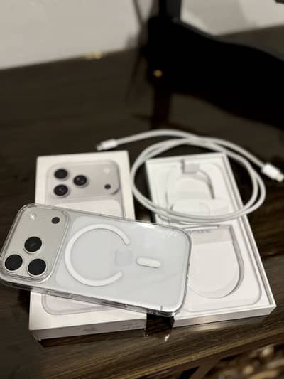 17 pro 256 silver factory unlock