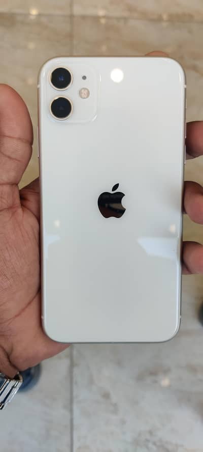 iphone 11 (128GB)  Scratchless Condition