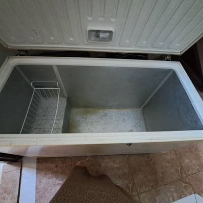 18 inch deep freezer  in working condition