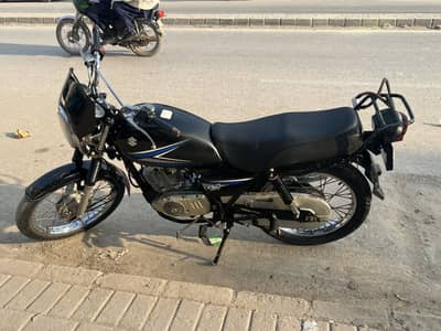 Suzuki GS 150 2016 model