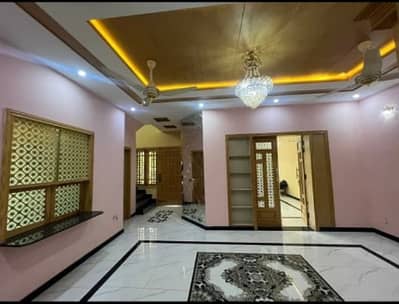 10 Marla House Available For Rent On Prime Location And Reasonable Price