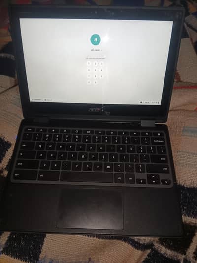 Laptop with Ipad touch screen