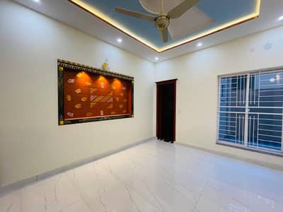 5 Marla Upper Portion Available For Rent