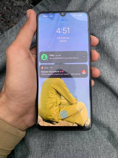 vivo v21e with original box and charger