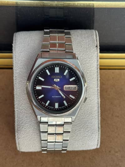 Seiko 5 Automatic  7009 Movement