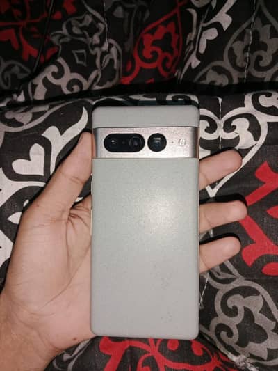 Google pixel 7Pro Genuine condition