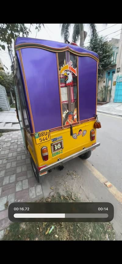 Tez raftar New condition rickshaw