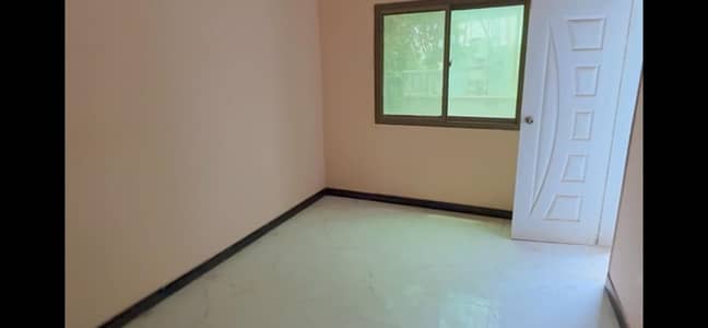 Maymar Flat for Sale 3 Bed DD - 1000 Sq Feet -