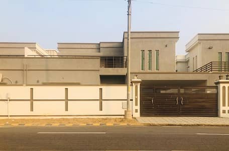 WELL MAINTAINED HOUSE WEST OPEN