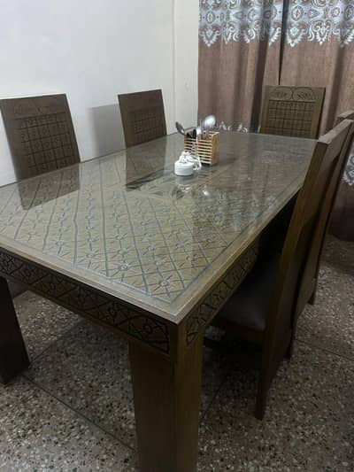 Dining table and Chairs for Sale
