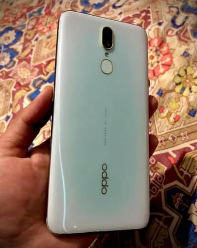 Oppo F11