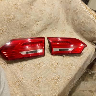 altis tail lights