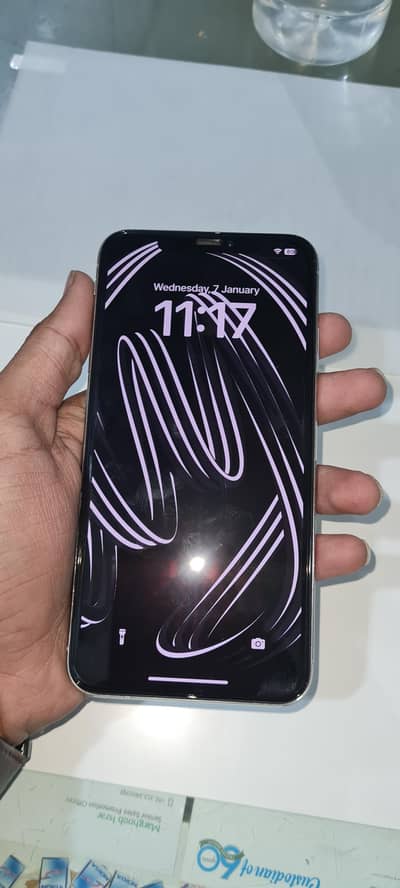 iPhone Xs Max 256 white lush condition. !