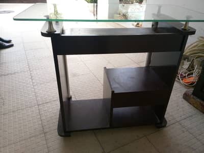 Office/home use computer table new condition for sale