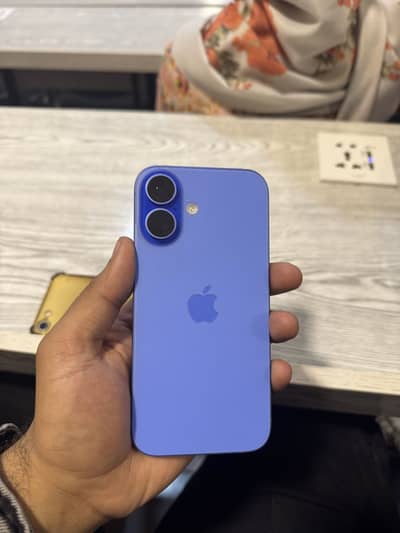 Iphone 16jv 128gb call on whatsapp