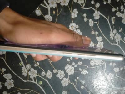 8/256 VIVO 9/10 Condition