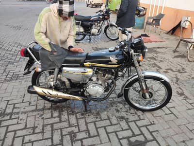 HONDA CG125 SELF START Black Color