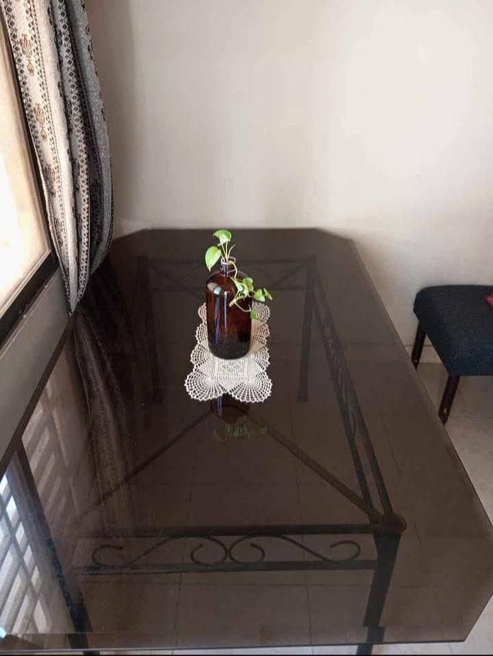 DINING TABLE WITHOUT CHAIRS 2