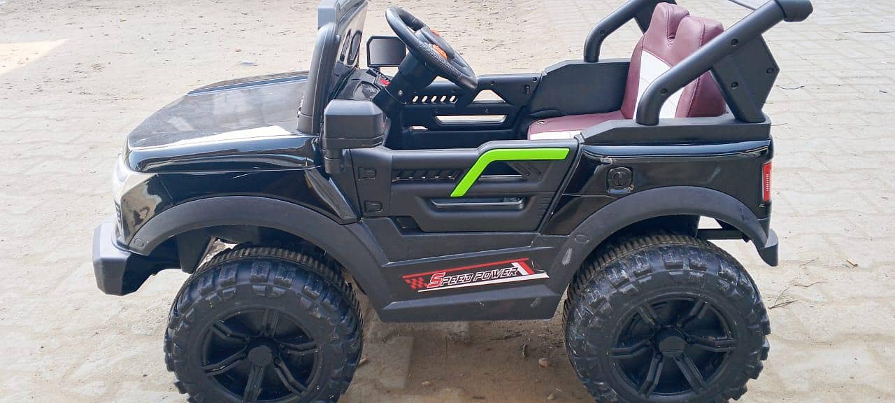 بچوں والی چارج یبل گاڑی ہے 6