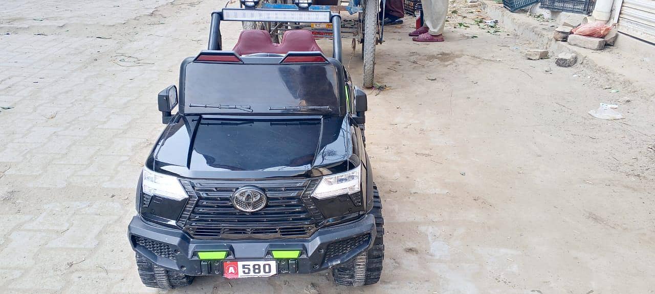 بچوں والی چارج یبل گاڑی ہے 7